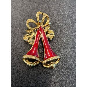 Brooch vintage Christmas horns from estate sale